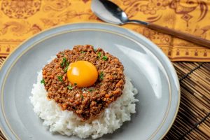 「キーマカレーとドライカレー」ふたつの違いがわかりますか？