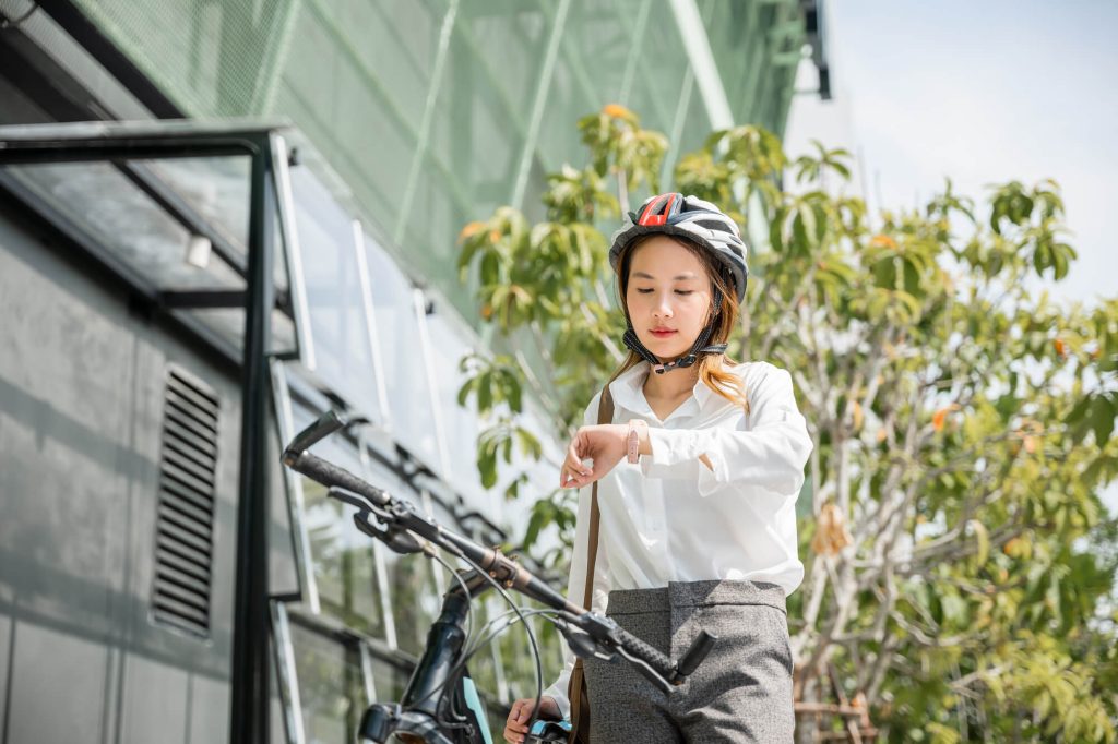 2023年4月1日から施行する改正道路交通法で、自転車に乗る人にヘルメット着用の努力義務が課せられますが、あなたはどうしますか？